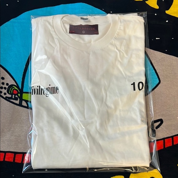 White Minimalist Short Sleeve Tee - Picture 9 of 9